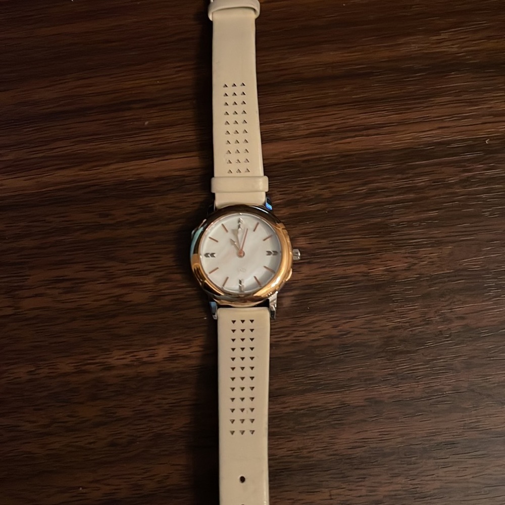 Icon Cream Stella & Dot Watch - W001